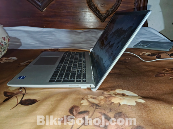 Used Dell Inspiron 15 i5 12th Gen – Smooth Work, Windows 11